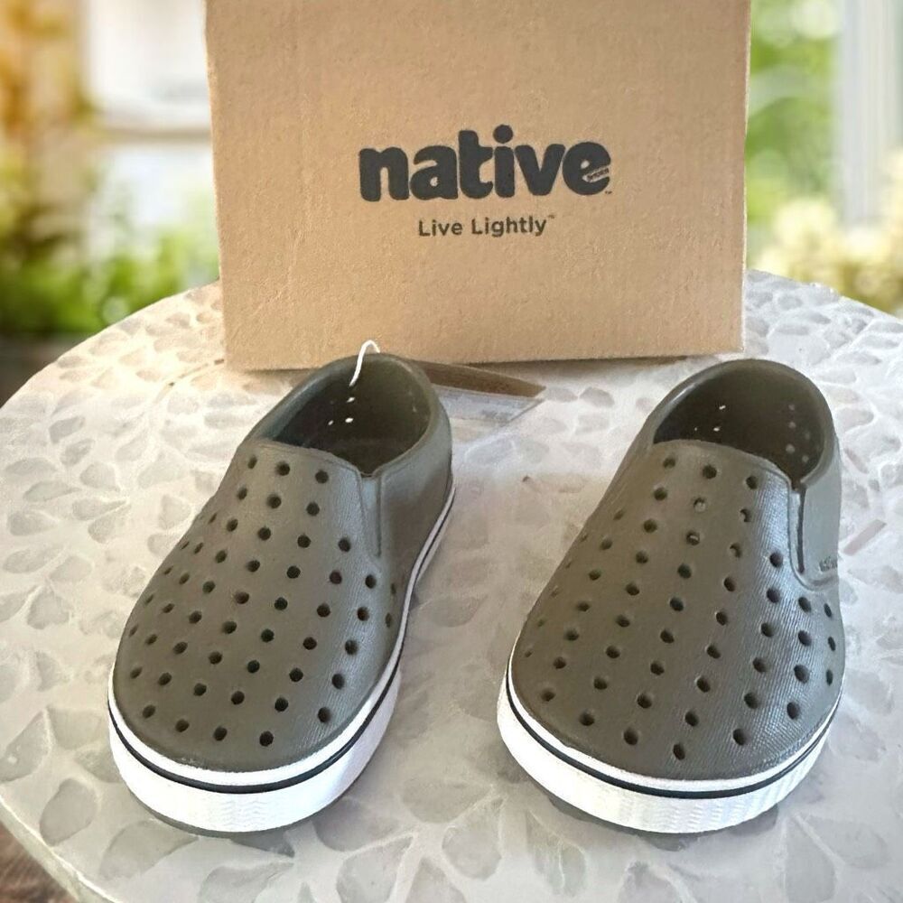 Native Miles Kids Unisex Slip On Play Water Shoes Sneaker Toddler Size 6 - Picture 4 of 10